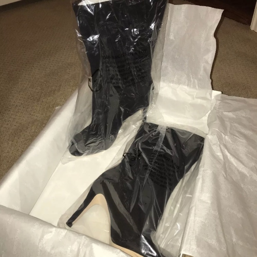 Calvin Klein Kaiya Black & Metallic 6M NWB